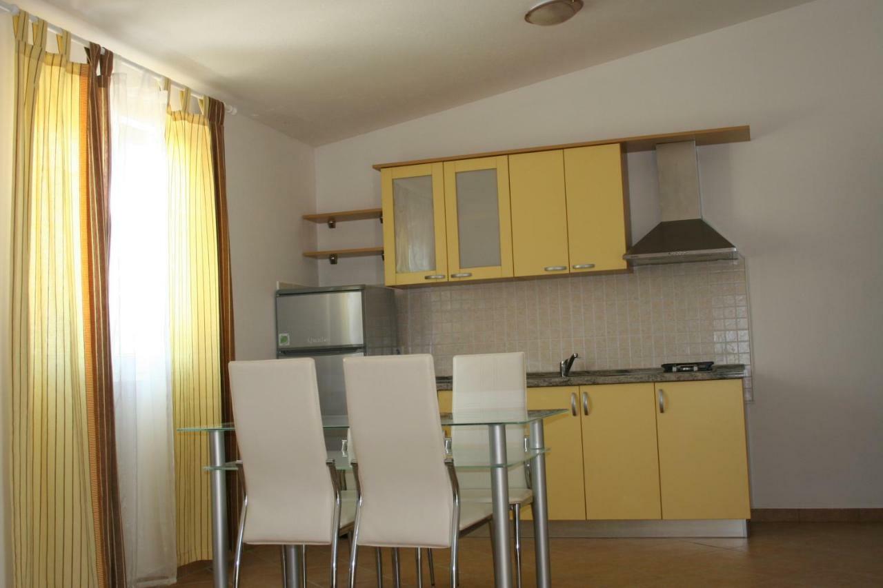 Apartments Sara Vlašići エクステリア 写真