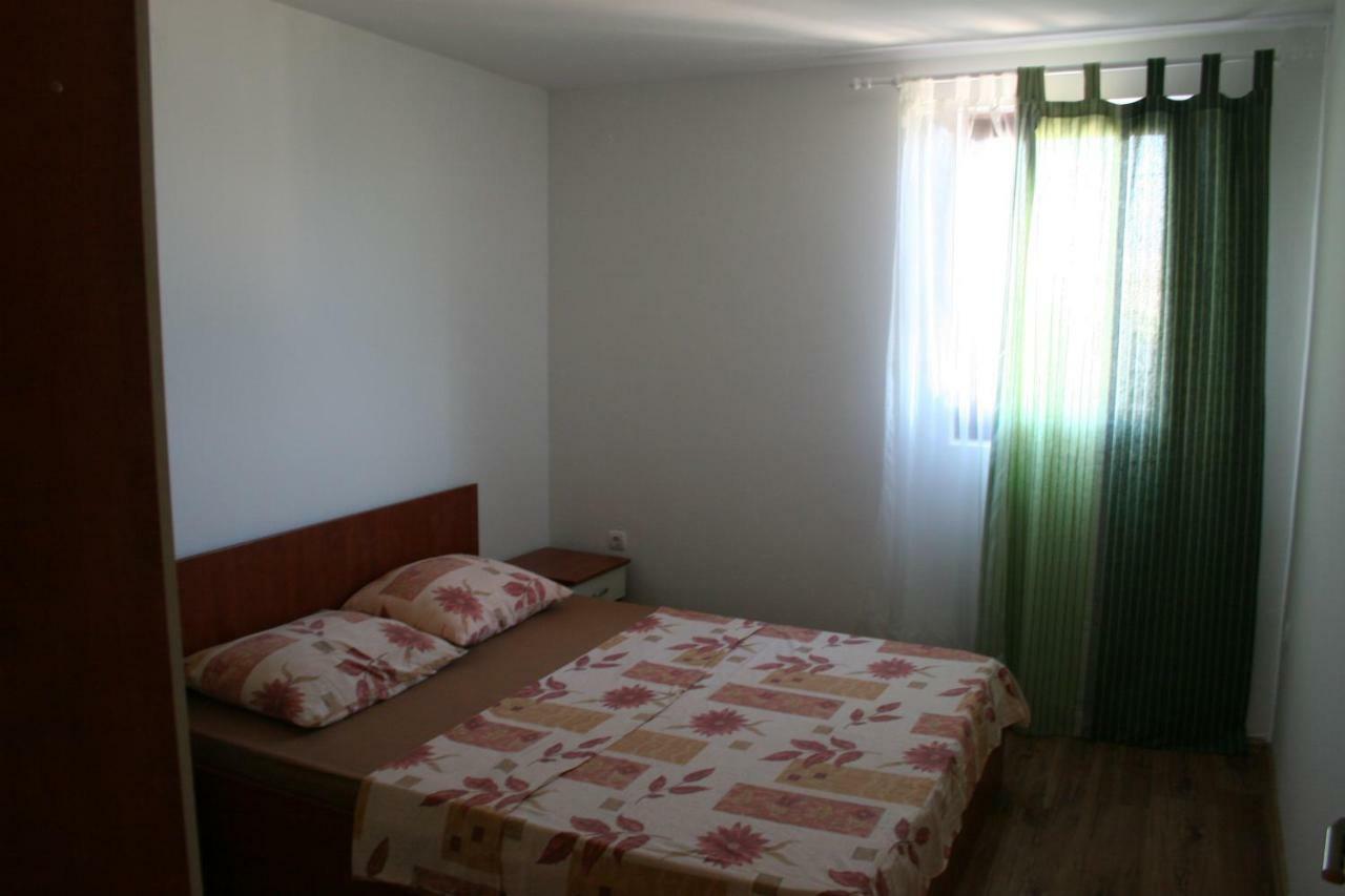 Apartments Sara Vlašići エクステリア 写真