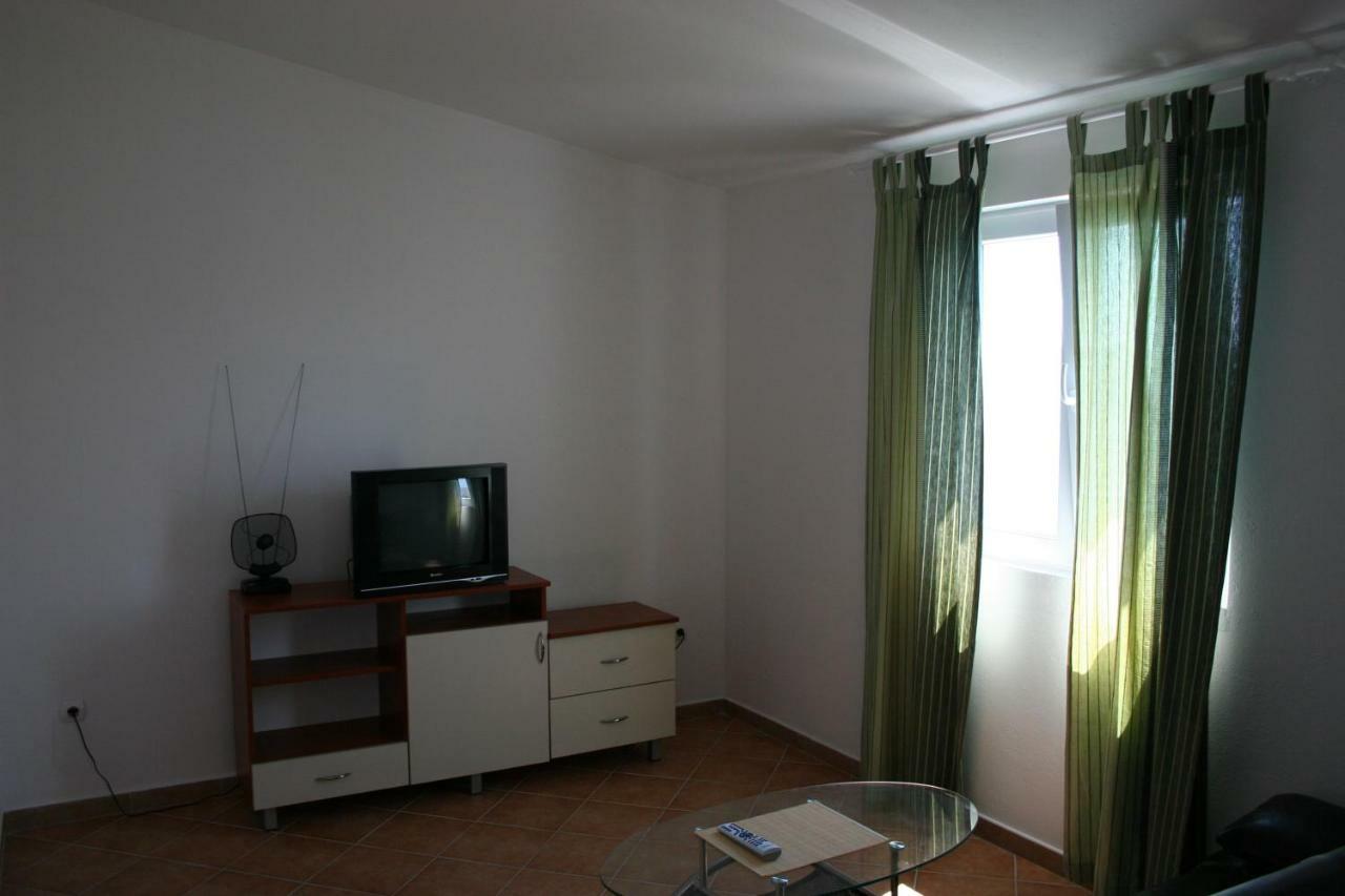 Apartments Sara Vlašići エクステリア 写真